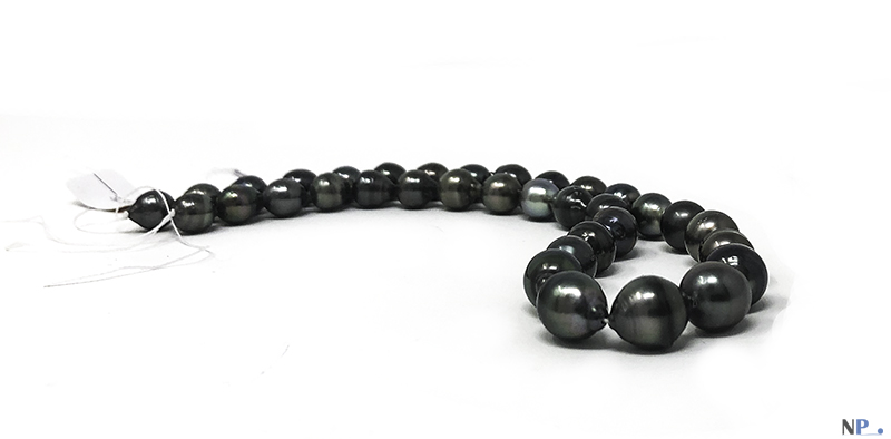 Collana di perle nere di Tahtiti barocche